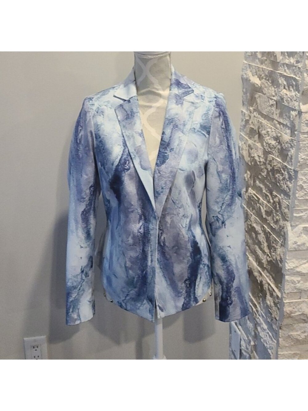 FREDA'S Watercolor textured feel blazer